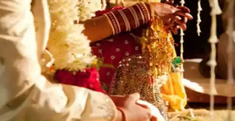 बिहार में नाबालिग प्रेमियों की जबरन शादी का मामला