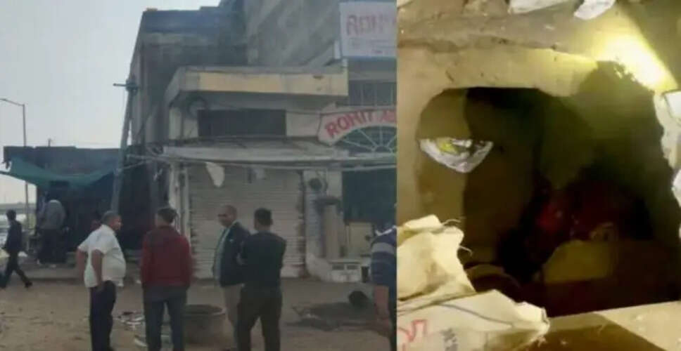 आलू से भरे ट्रैक्टर ने रोकी बड़ी डकैती की साजिश