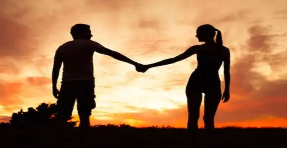 लड़की ने बॉयफ्रेंड के पिता के साथ भागकर किया सबको चौंका