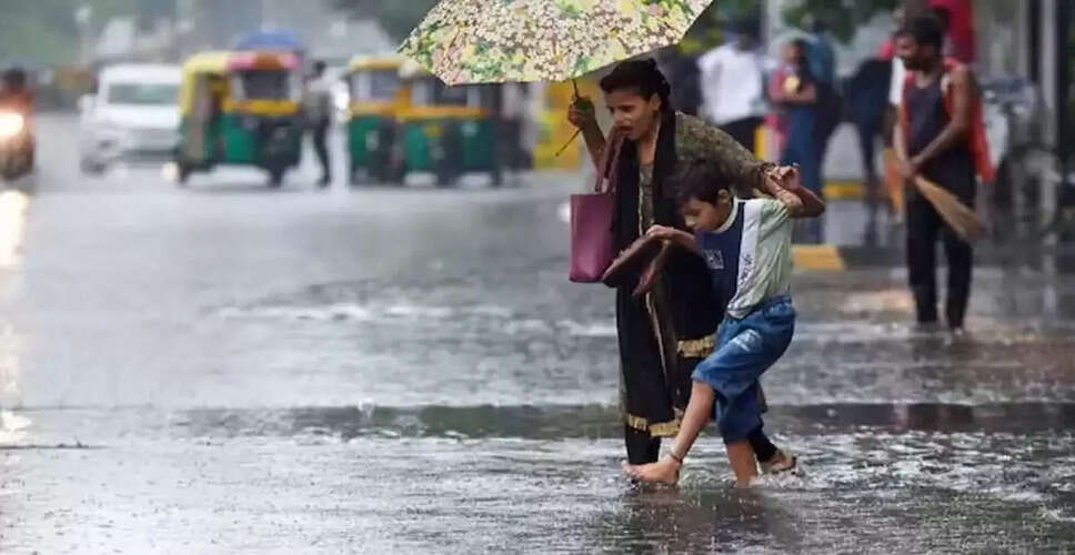 दिल्ली-एनसीआर में बारिश से मिली राहत, ठंडा हुआ मौसम