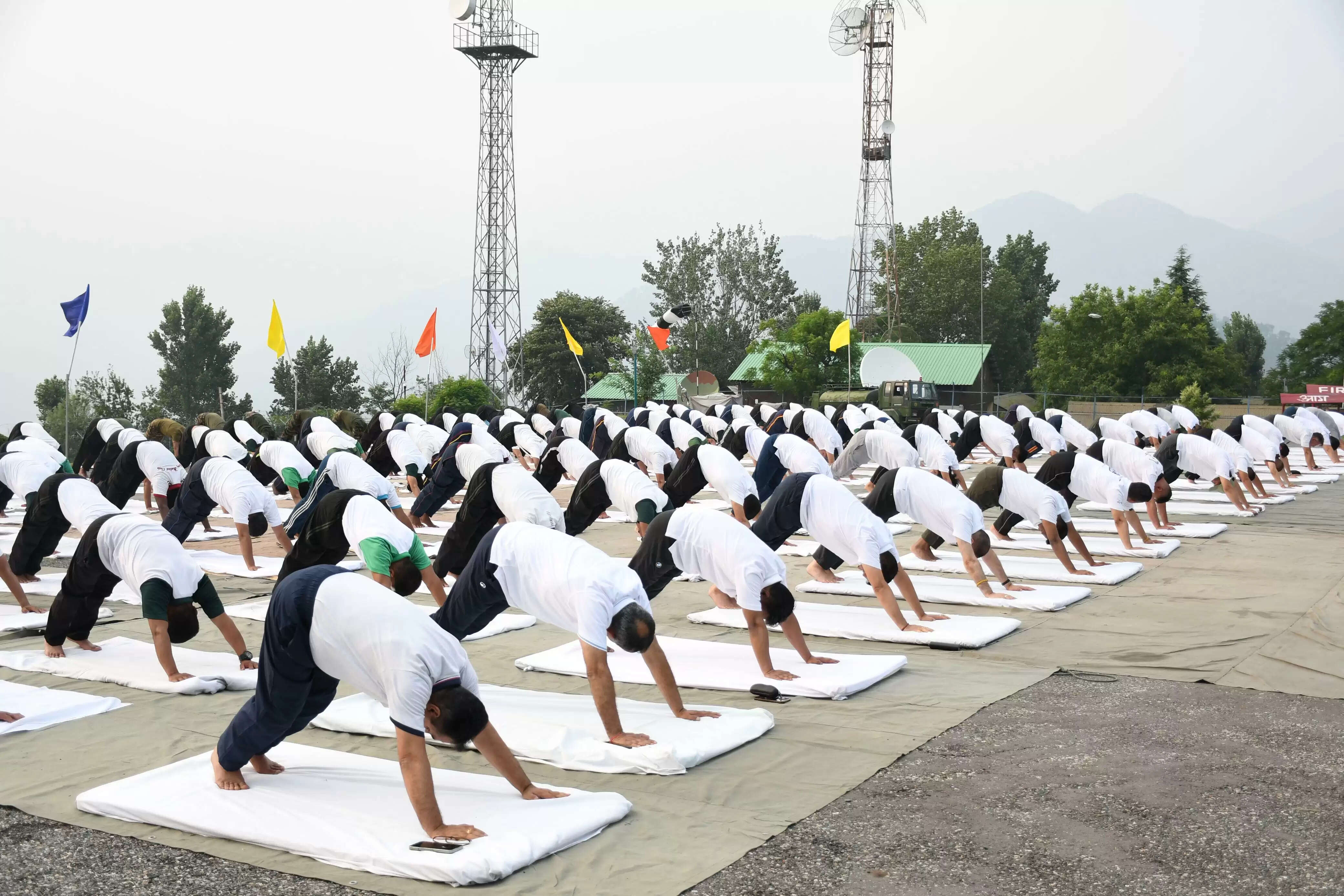 भारतीय सेना ने अंतर्राष्ट्रीय योग दिवस 2025 का उत्सव मनाया