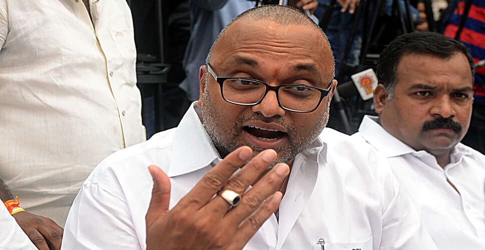 कांग्रेस सांसद ने मतदाता सूची की समीक्षा प्रक्रिया पर जोर दिया