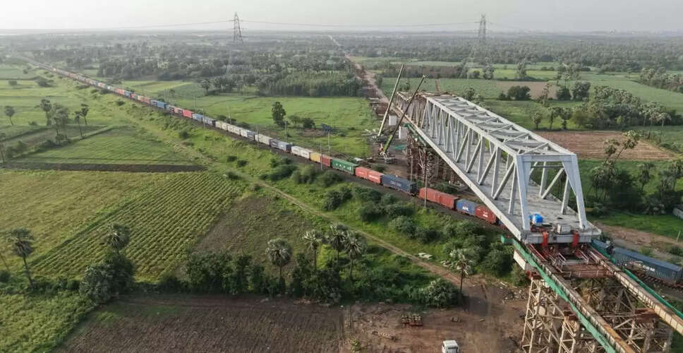मुंबई-आधारित बुलेट ट्रेन परियोजना में 100 मीटर लंबा स्टील पुल स्थापित