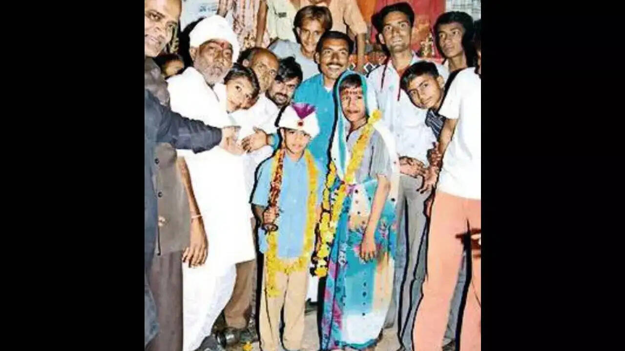 राजस्थान के बांसवाड़ा में अनोखी होली परंपरा: बच्चों का प्रतीकात्मक विवाह