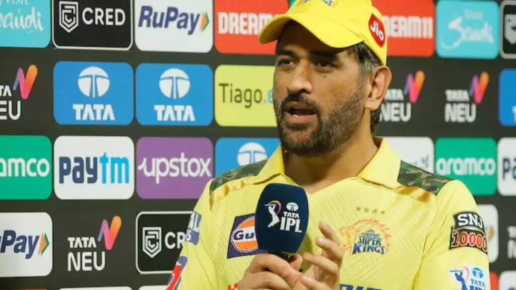 MS Dhoni की जिद ने CSK का समय बर्बाद किया, वीडियो हुआ वायरल