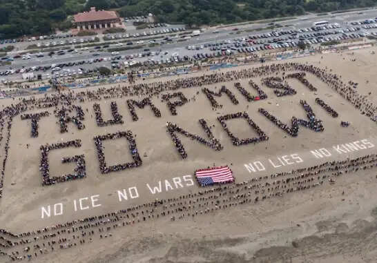 अमेरिका में नो किंग्स प्रदर्शनों का उभार: ईरान युद्ध और ट्रंप की नीतियों पर विरोध