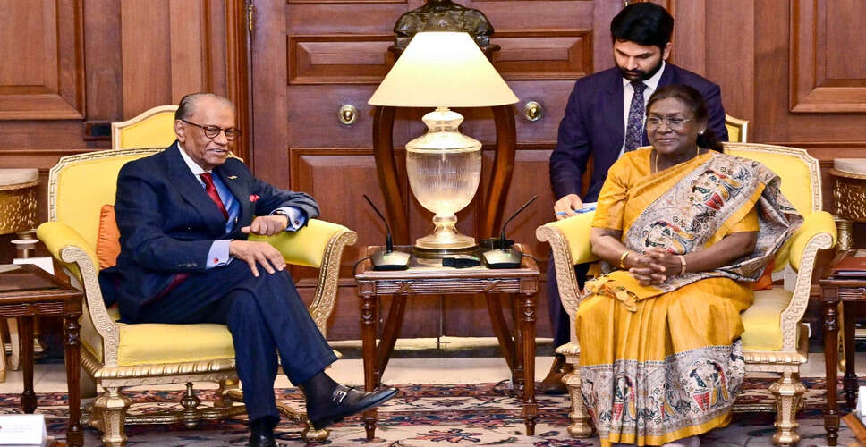 राष्ट्रपति मुर्मू और मॉरीशस के प्रधानमंत्री के बीच द्विपक्षीय संबंधों पर चर्चा