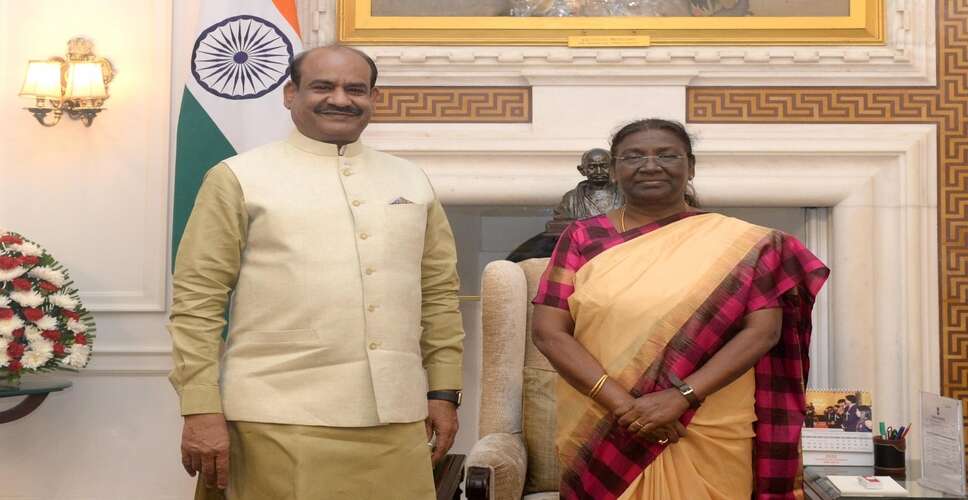 बिरसा मुंडा जयंती: राष्ट्रपति, उपराष्ट्रपति, लोक सभा अध्यक्ष ने संसद भवन परिसर में दी श्रद्धांजलि
