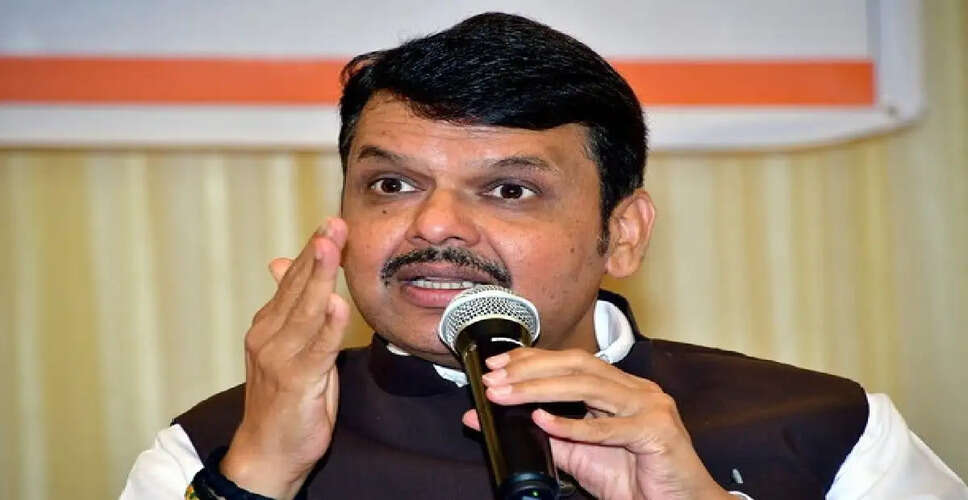 महाराष्ट्र सरकार ने ऑटो और टैक्सी ड्राइवरों के लिए मराठी भाषा अनिवार्य करने के फैसले को छह महीने के लिए टाला