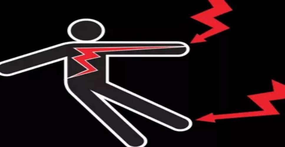 ठाणे में बच्चे की मौत से बिजली विभाग पर गिरी गाज