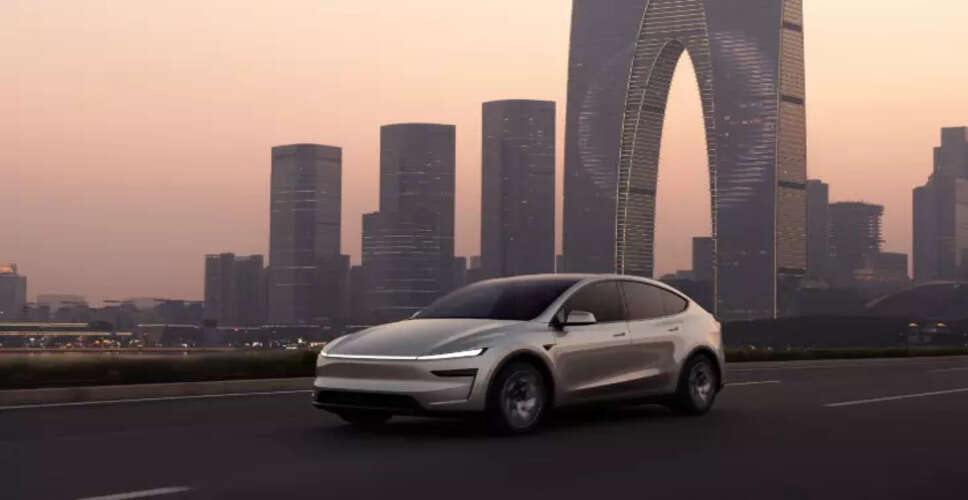 Tesla ने भारत में पेश किया नया छह-सीटर Model Y L SUV