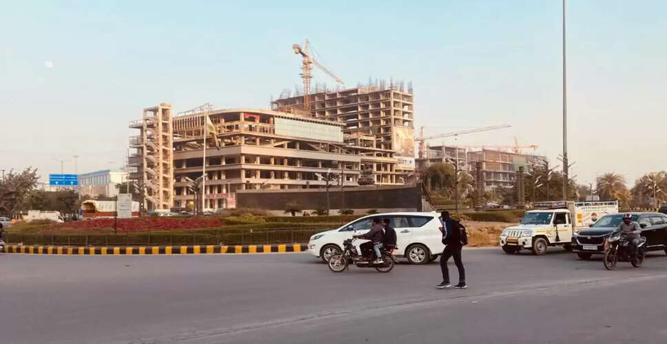 Greater Noida West Roundabouts See Traffic Diversion Amid Jam Issues