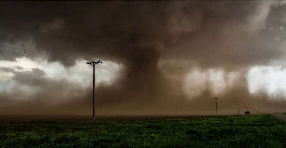 मिशिगन में टॉर्नेडो की पुष्टि, स्थानीय निवासियों को सुरक्षा की सलाह