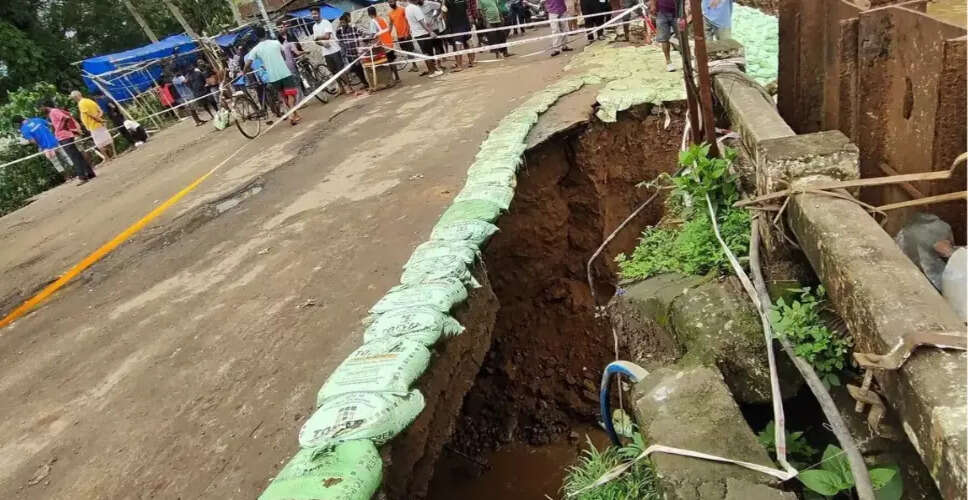 असम में भारी बारिश से बाढ़ का कहर, यातायात प्रभावित