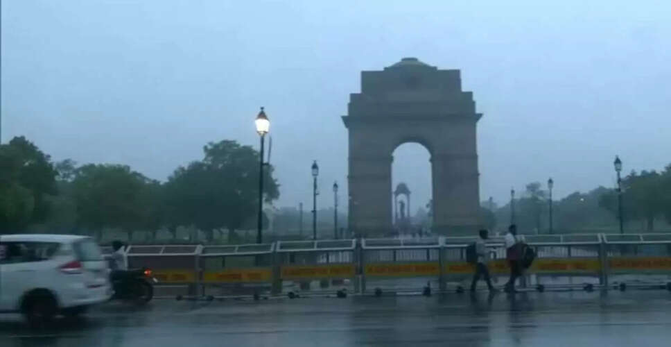 दिल्ली-एनसीआर में भारी बारिश से जनजीवन प्रभावित, रेड अलर्ट जारी