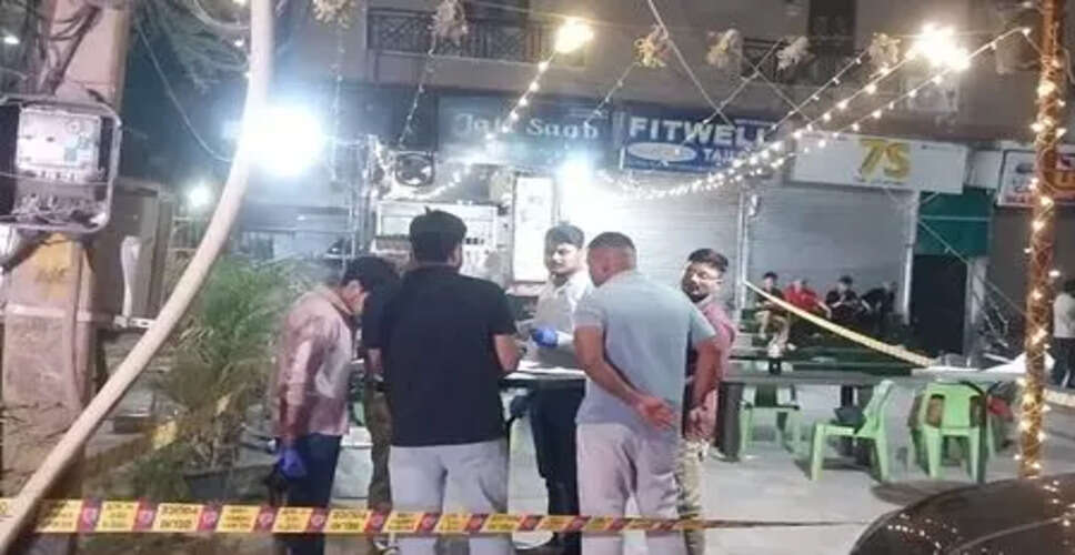 दिल्ली में छात्र पर गोलीबारी, गंभीर रूप से घायल