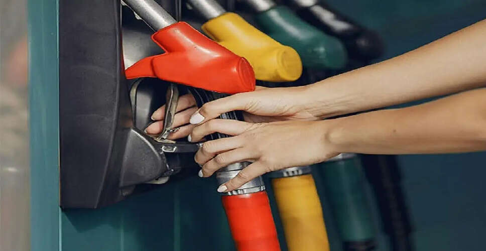 सोशल मीडिया पर पेट्रोल-डीजल की कीमतों में बढ़ोतरी का दावा फर्जी निकला