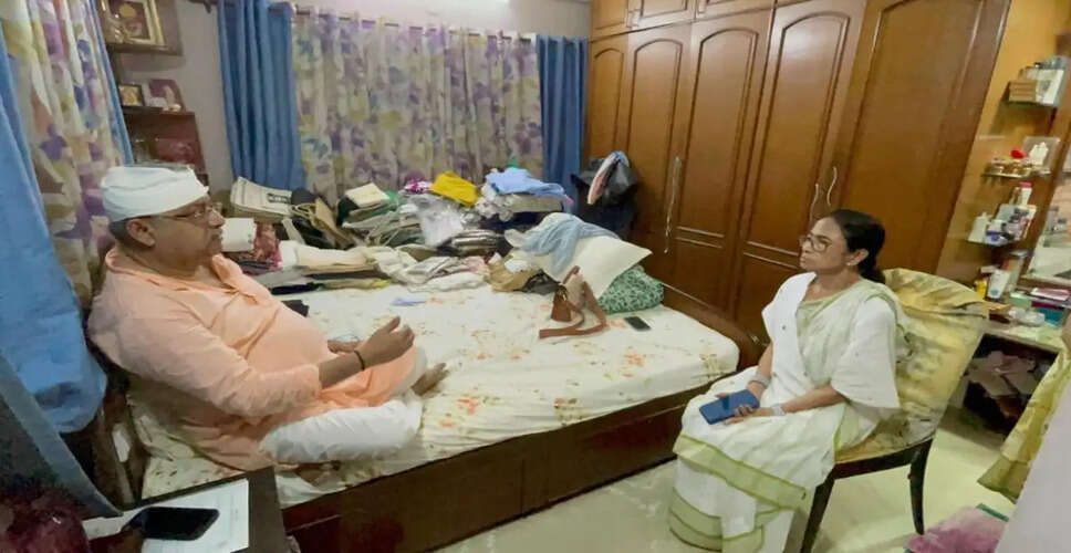ममता बनर्जी ने कल्याण बनर्जी से की मुलाकात, भाजपा पर साधा निशाना