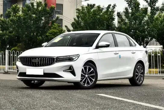 Geely Auto का नया हाइब्रिड सिस्टम: 45 किमी प्रति लीटर का रिकॉर्ड माइलेज