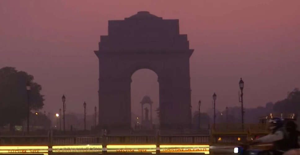 दिल्ली में वायु गुणवत्ता 'बहुत खराब', प्रदूषण के खिलाफ प्रदर्शन जारी