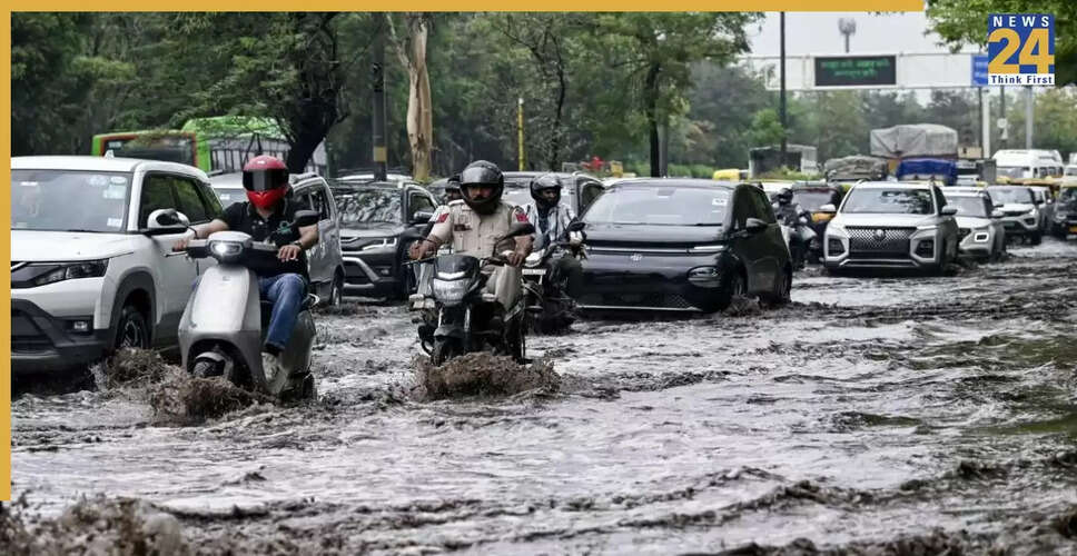 केरल में भारी बारिश की चेतावनी, पांच जिलों के लिए 'ऑरेंज' अलर्ट