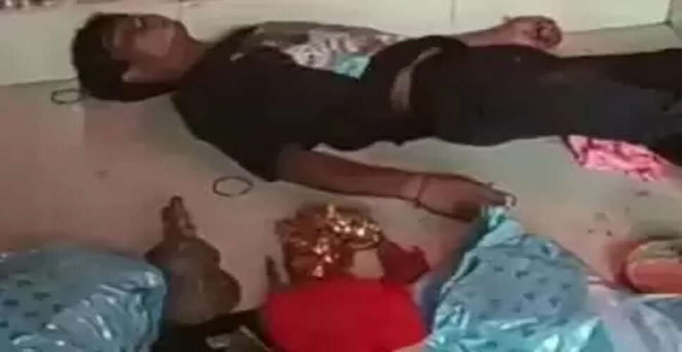 चोरी के दौरान मंदिर में सो गया चोर, गांव में मचा हड़कंप