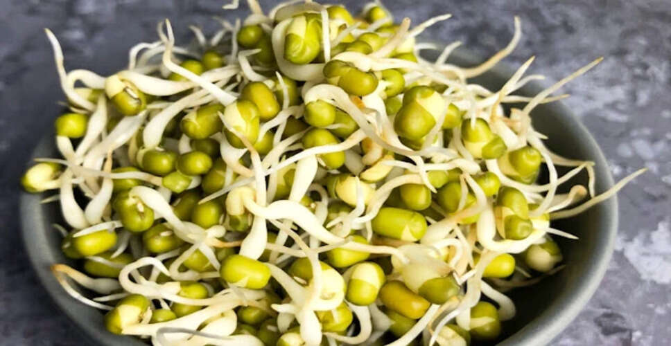 सुबह के लिए बेहतरीन सुपरफूड: अंकुरित मूंग और सेब