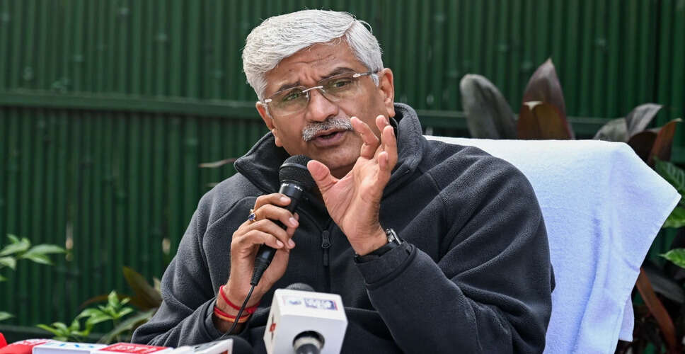 केंद्रीय मंत्री ने नेहरू दस्तावेजों की वापसी की मांग की