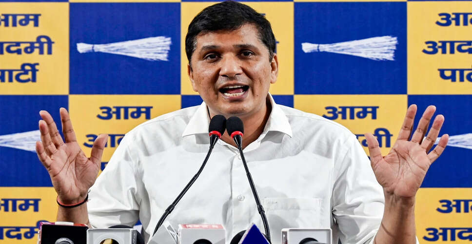 दिल्ली में महिला समृद्धि योजना पर आप का प्रदर्शन, भाजपा सरकार पर उठे सवाल