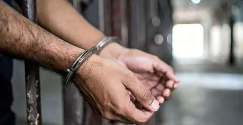 दिल्ली पुलिस ने साइबर फ्रॉड के दो मास्टरमाइंड्स को गिरफ्तार किया