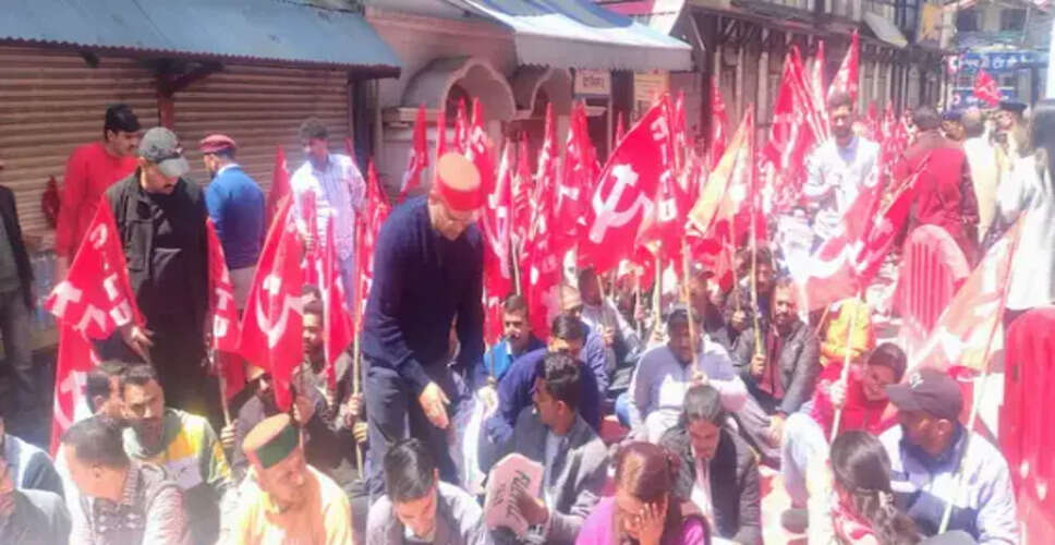 हिमाचल प्रदेश में एंबुलेंस कर्मचारियों की 132 घंटे की हड़ताल, सेवाएं प्रभावित