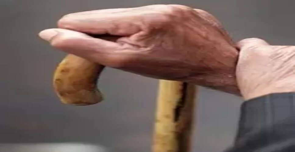 इन आदतों को अपनाकर, बुढ़ापे में कमजोर हड्डियों की समस्या को कहें अलविदा