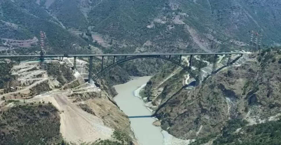 चिनाब रेलवे पुल: इंजीनियरिंग का अद्भुत उदाहरण