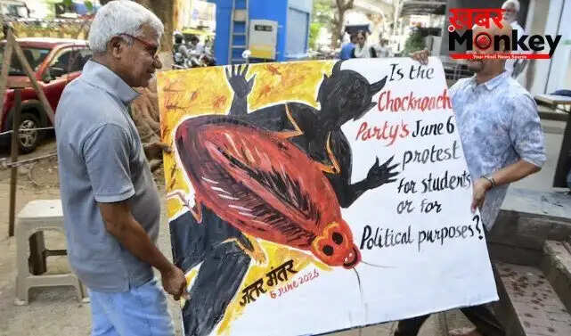 दिल्ली पुलिस ने कॉकरोच जनता पार्टी के प्रदर्शन को दी मंजूरी