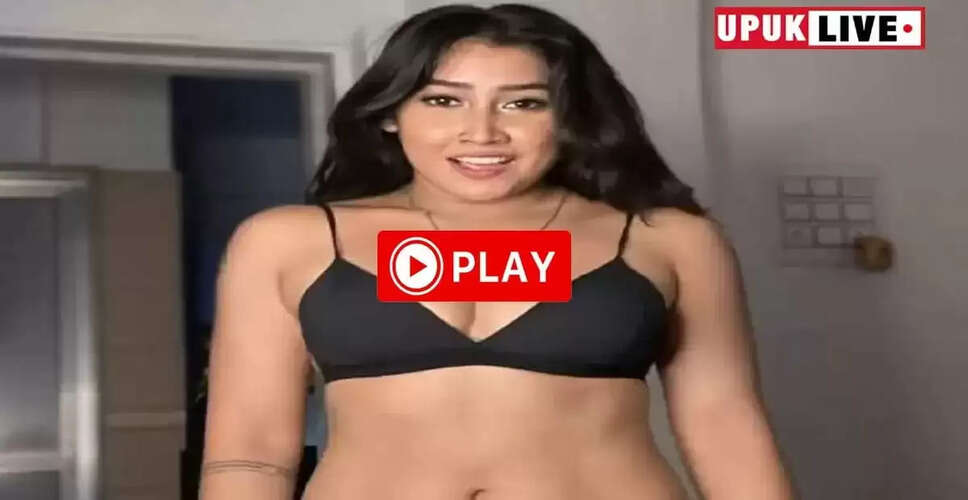 सोफिया अंसारी का नया सेक्सी वीडियो सोशल मीडिया पर मचा रहा है हंगामा