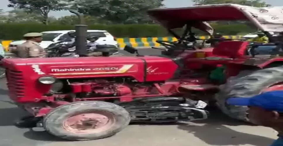 नोएडा में दर्दनाक सड़क हादसा : रेत से भरे ट्रैक्टर ने दो युवकों को कुचला, मौके पर ही मौत