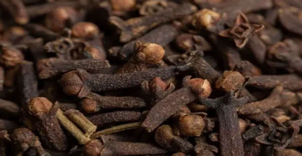 खाली पेट लौंग चबाने के अद्भुत स्वास्थ्य लाभ