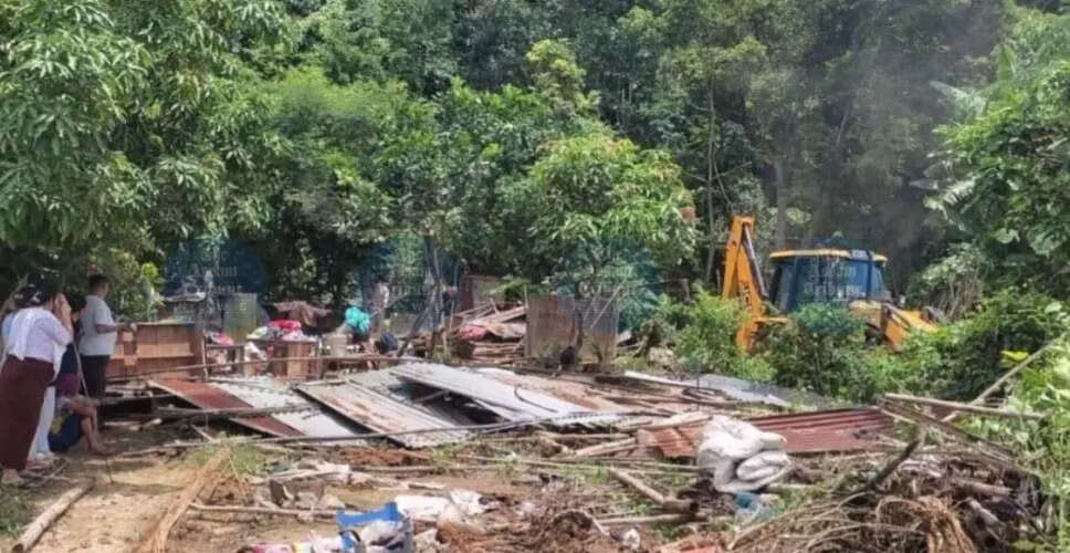 मणिपुर के हींगांग रिजर्व वन में अवैध निर्माण ध्वस्त