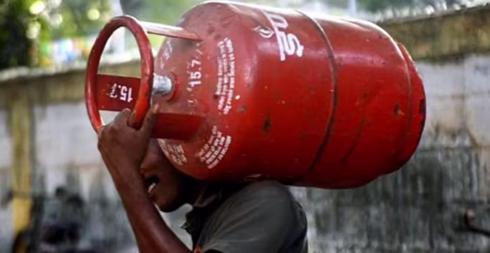 LPG सिलेंडर की कीमतों में भारी वृद्धि, घरेलू और कमर्शियल दोनों पर असर
