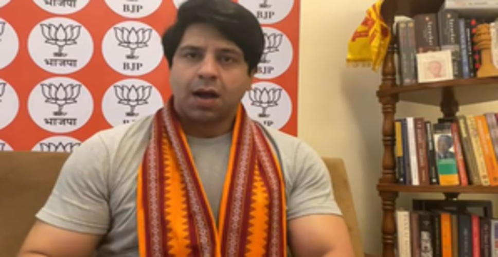 सर्जिकल स्ट्राइक पर सवाल उठाने वाले रेवंत रेड्डी पर शहजाद पूनावाला का बड़ा हमला