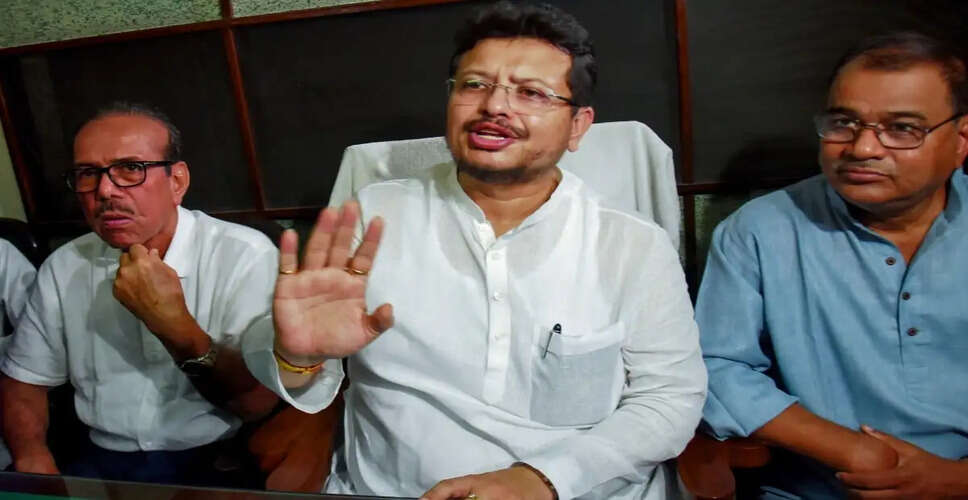 कोलकाता में TMC के बागी नेताओं ने बनाई नई राष्ट्रीय लीडरशिप टीम