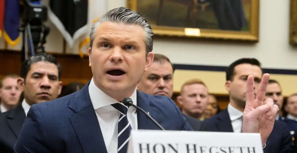 कांग्रेस में हेजसेथ और क्रो के बीच तीखी बहस