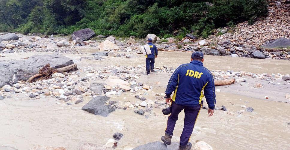 उत्तर भारत में भारी बारिश से तबाही: उत्तराखंड और हिमाचल प्रदेश में अलर्ट