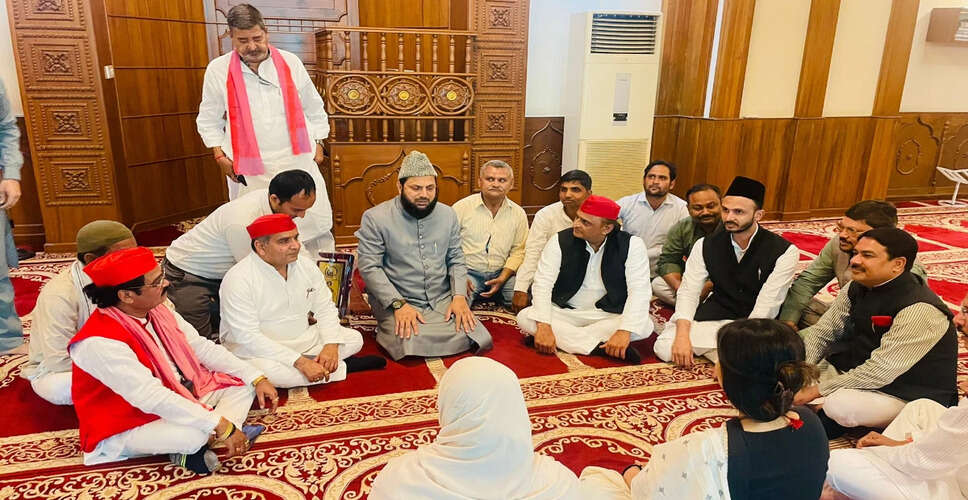 ब्रजेश पाठक ने समाजवादी पार्टी पर संविधान का उल्लंघन करने का आरोप लगाया