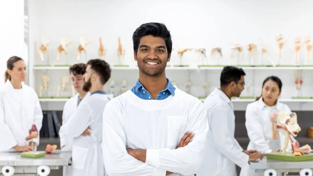 भारत में मेडिकल छात्रों के लिए बढ़ी MBBS सीटें: एनएमसी का नया निर्णय