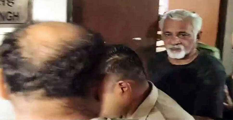 दिल्ली के होटल में आग: मालिक के आपराधिक इतिहास की जांच शुरू