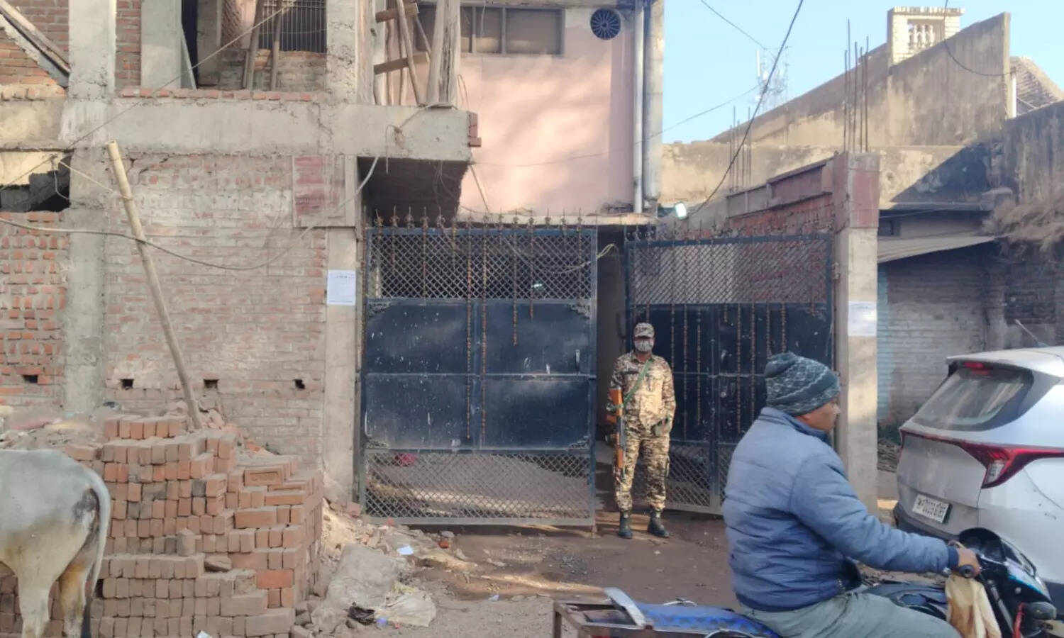 कटनी में बीजेपी नेता के ठिकानों पर आयकर विभाग का छापा