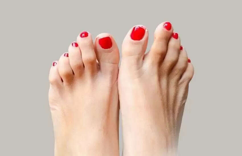 महिलाओं के शारीरिक लक्षण और परिवार पर उनका प्रभाव