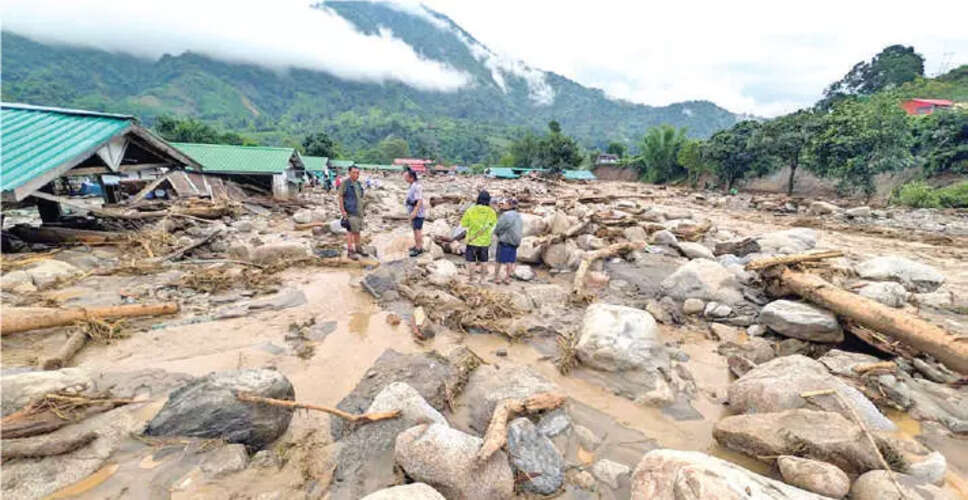 असम में बाढ़ की स्थिति: सरकार ने कई जिलों में उच्च सतर्कता घोषित की