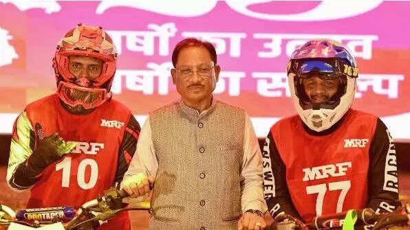 रायपुर में सुपरक्रॉस बाइक रेसिंग चैंपियनशिप-2025 का आयोजन